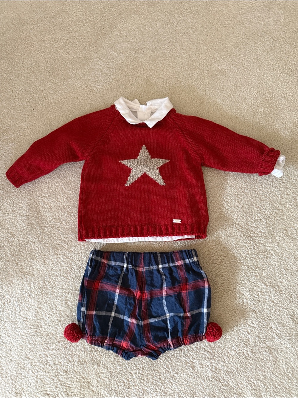 Tommy Hilfiger Kids Red Star Sweater & Plaid Bloomers Set